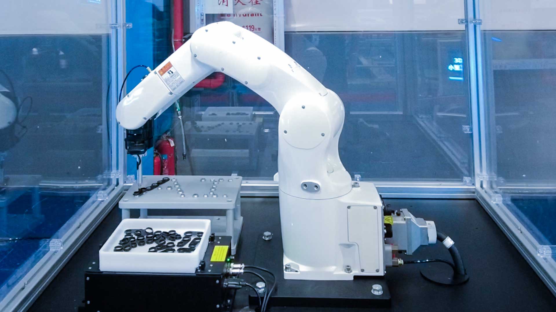 智能機器人應用-3D視覺引導小型工件抓取上料